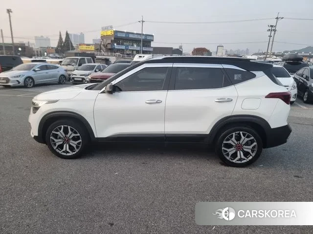 Kia Seltos id 3344632 из Кореи 17