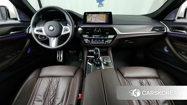 BMW 5 Series (G30) id 3844630 из Кореи 17