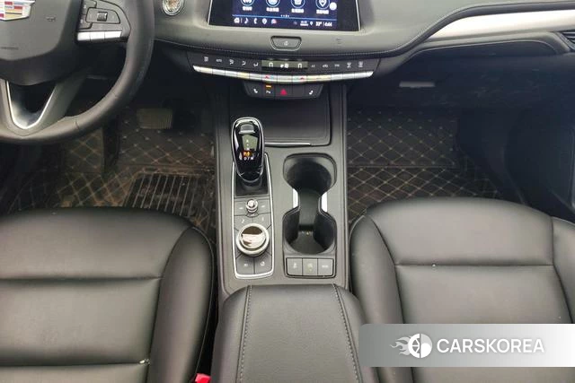 Cadillac XT4 id 3810424 из Китая 14