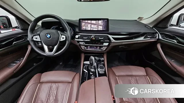 BMW 5 Series (G30) id 2960307 из Кореи 17