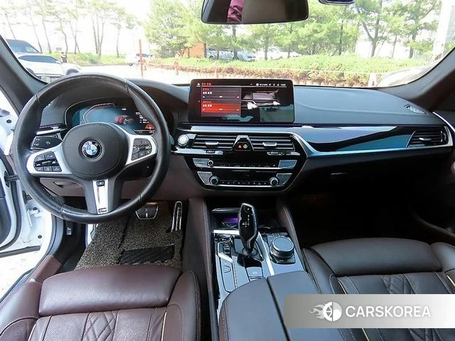 BMW 5 Series (G30) id 4367663 из Кореи 17