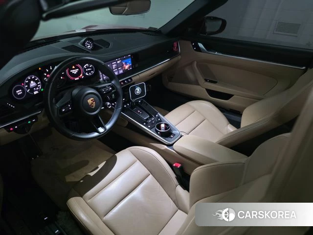 Porsche 911(992) id 4900155 из Кореи 13