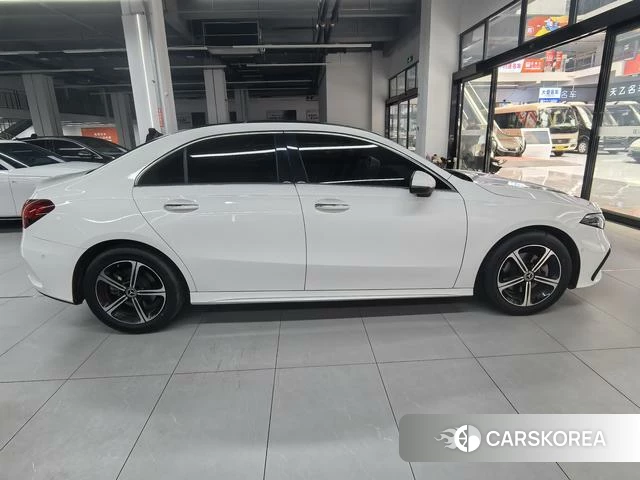 Mercedes-Benz Class A id 4263484 из Китая 11