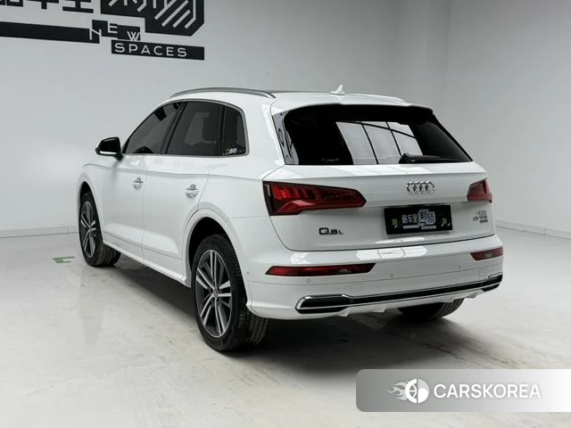 Audi Q5L id 4264128 из Китая 14
