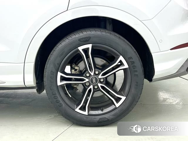 Audi Q3 id 4380408 из Китая 17