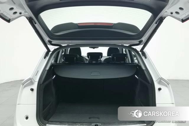 Audi Q5L id 4313970 из Китая 21
