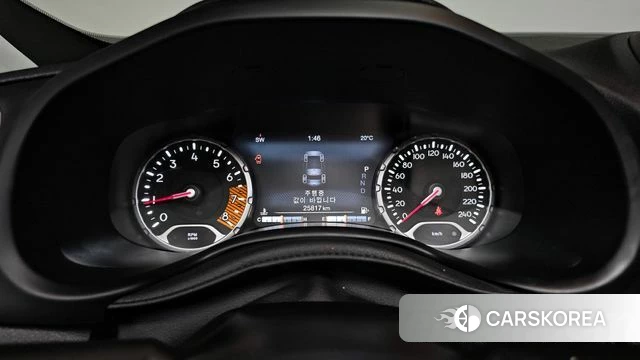 Jeep Renegade id 4202396 из Кореи 35