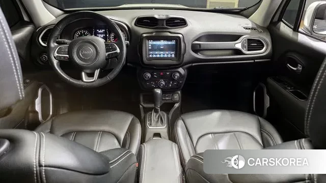 Jeep Renegade id 3232876 из Кореи 17