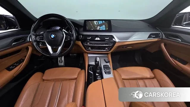 BMW 5 Series (G30) id 3470074 из Кореи 17