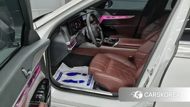 BMW 7 Series (G11) id 3512607 из Кореи 15