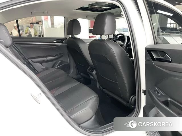 Volkswagen Bora id 4359405 из Китая 16