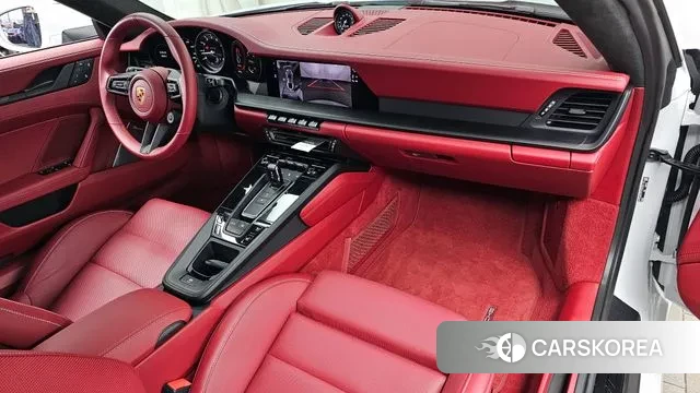 Porsche 911(992) id 3591200 из Кореи 17