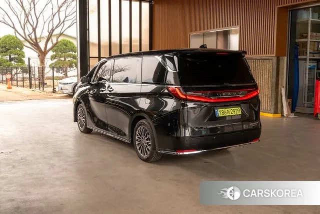 Lexus LM Second Generation id 3565507 из Кореи 14