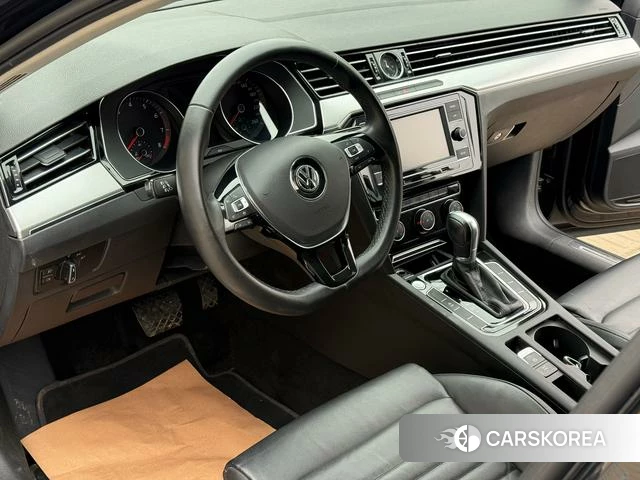 Volkswagen Magotan id 4218175 из Китая 19