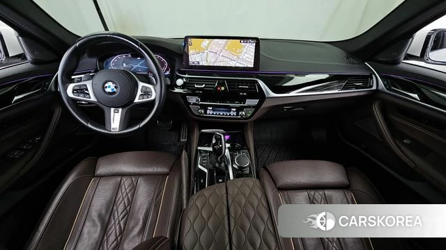 BMW 5 Series (G30) id 3842079 из Кореи 17