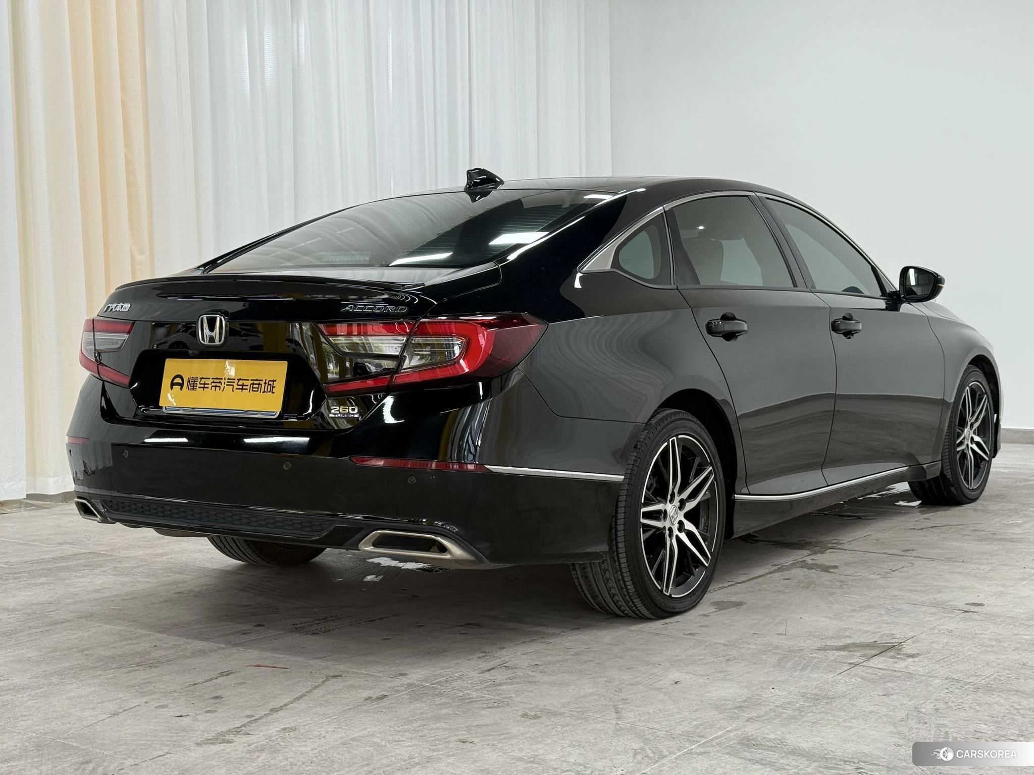 Honda Accord id 4511008 из Китая 17