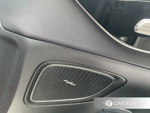 Mercedes-Benz Class C id 4271501 из Китая 7