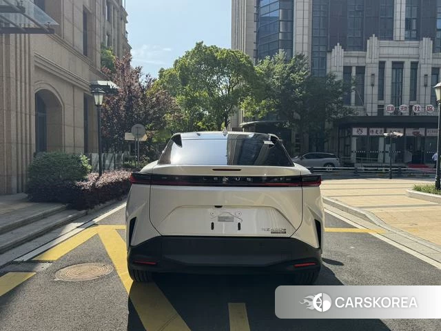 Lexus RZ id 4211229 из Китая 12