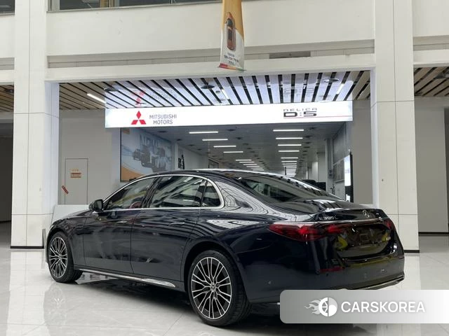 Mercedes-Benz E-class id 3920648 из Китая 21