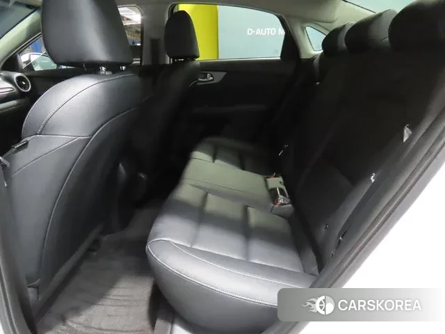 Kia Come New K3 id 3219965 из Кореи 17