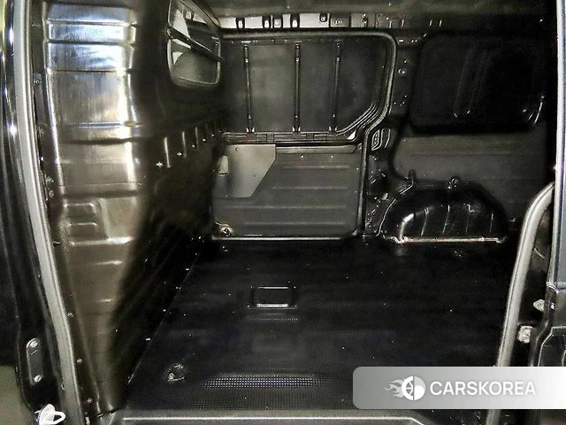 Hyundai Staria id 4511198 из Кореи 17
