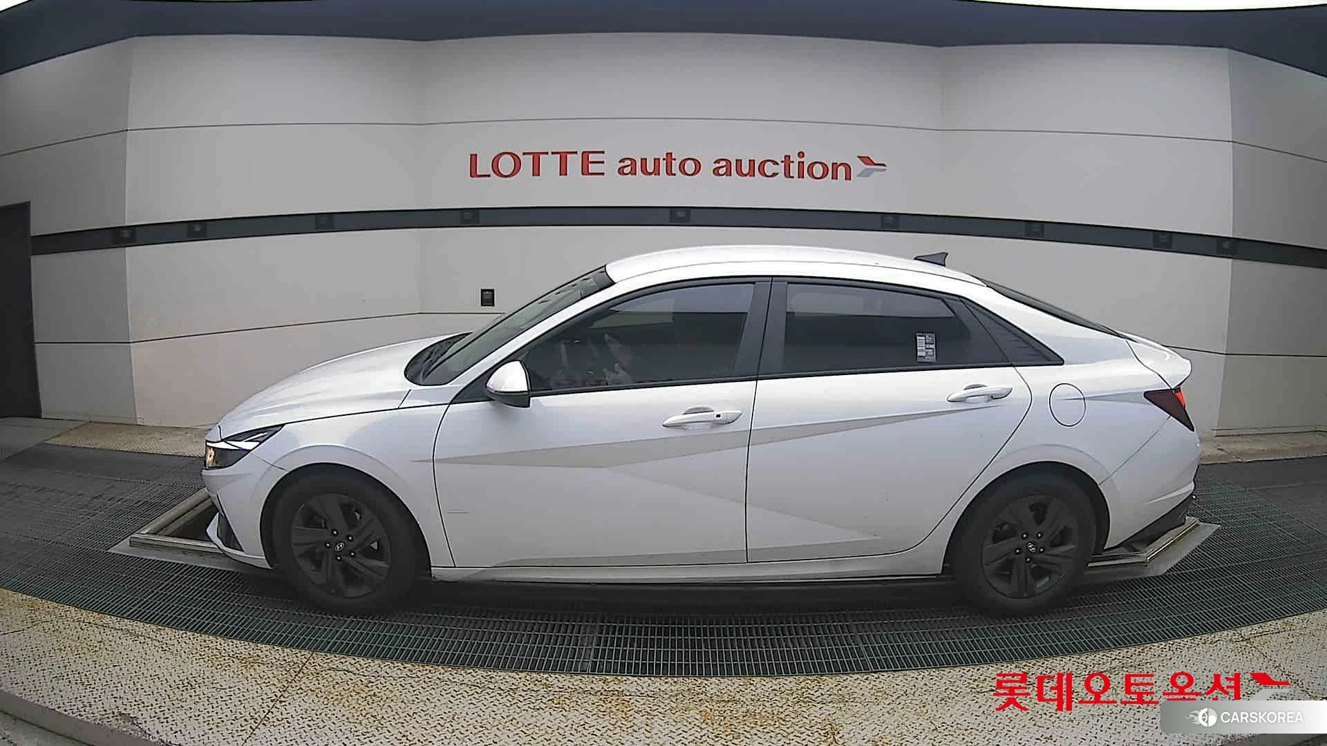 Hyundai Avante Hybrid id 4902383 из Кореи 34