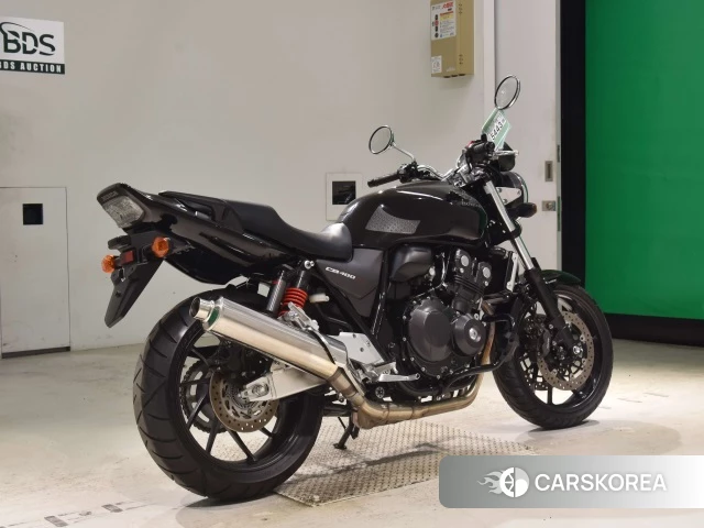 Проданный Honda CB400SF ABS 2019 из Японии, фото 4