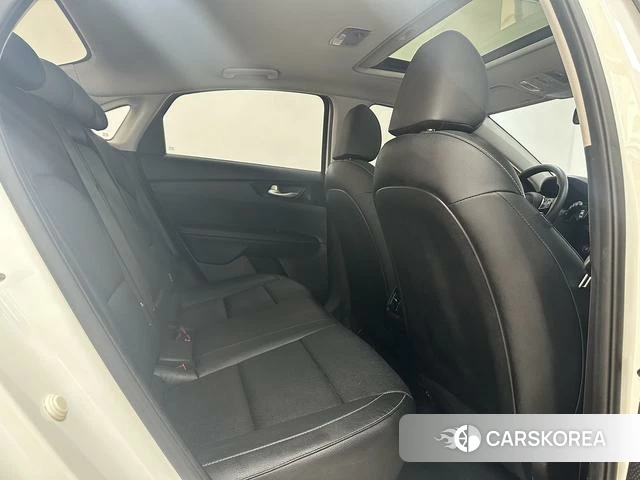 Kia K3 id 4299820 из Китая 7
