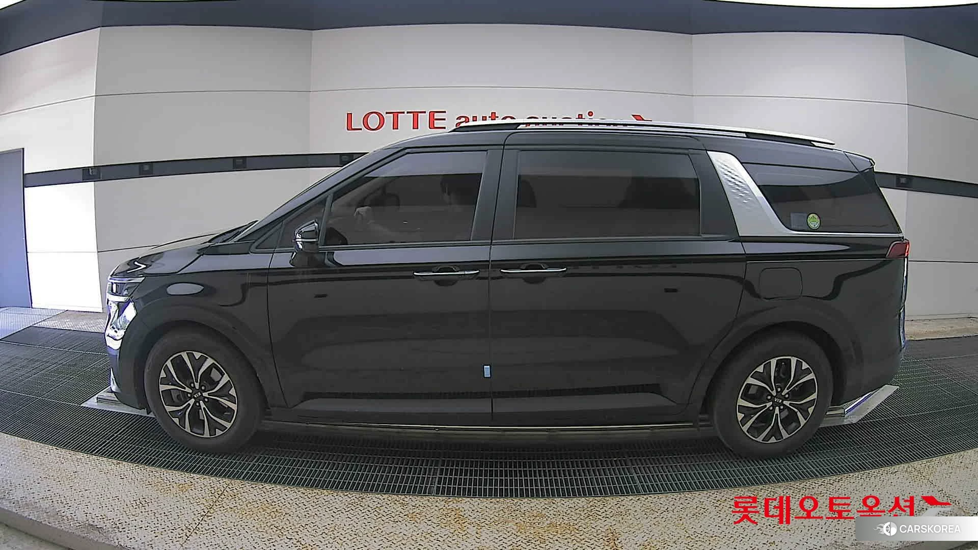 Kia Carnival id 4289511 из Кореи 33