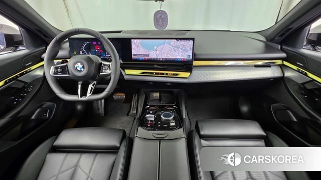 BMW 5 Series (G60) id 4590168 из Кореи 29