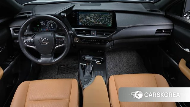 Lexus UX250h id 3786768 из Кореи 17