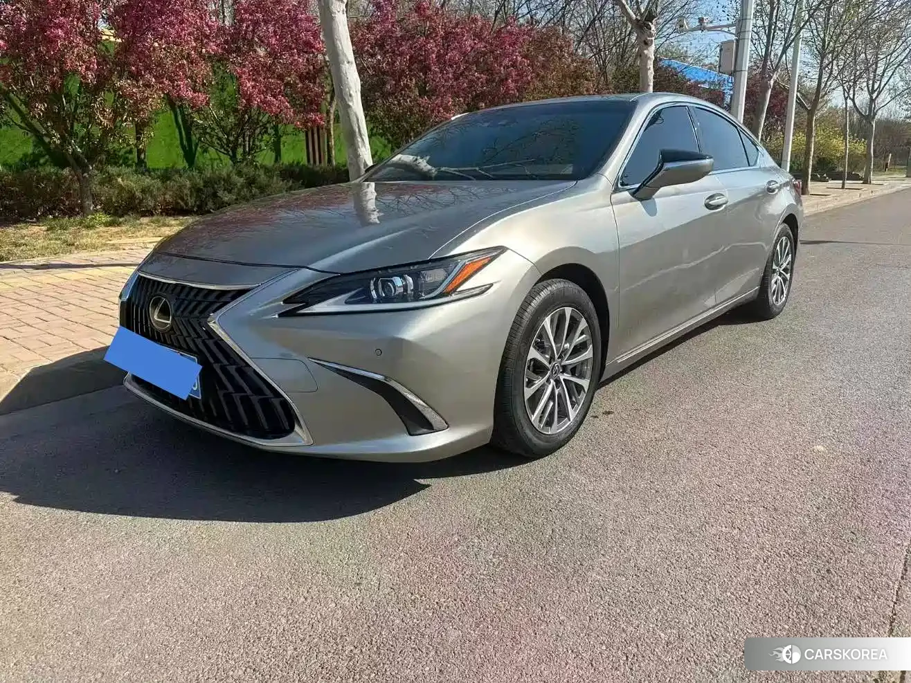 Lexus ES id 4617136 из Китая 7