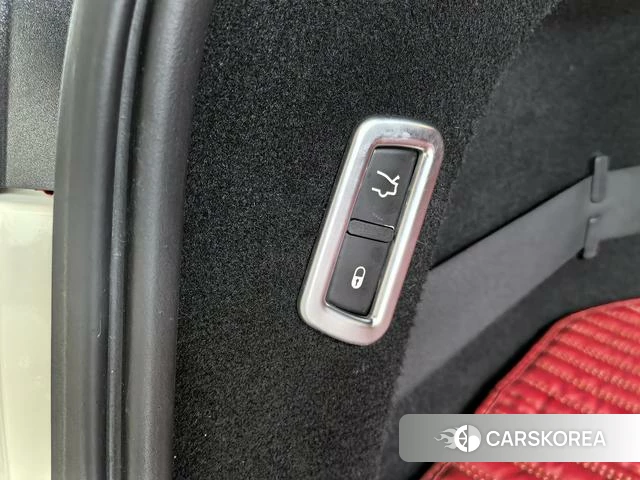 Maserati Levante id 4208588 из Китая 21