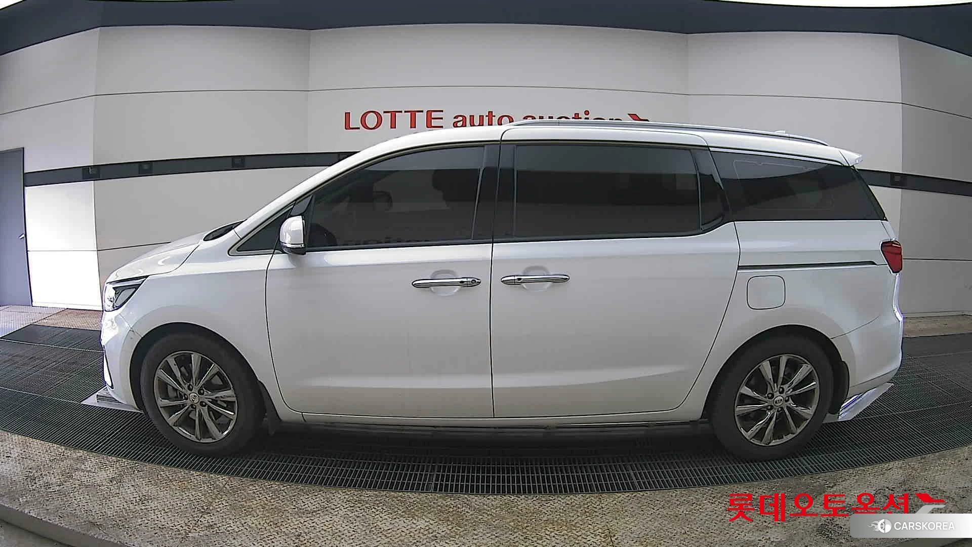 Kia Carnival id 3869437 из Кореи 34