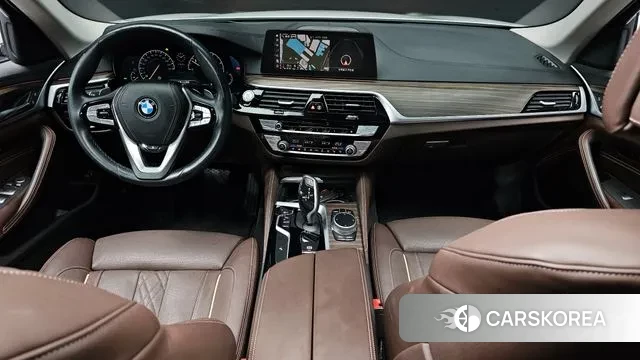 BMW 5 Series (G30) id 3407769 из Кореи 17