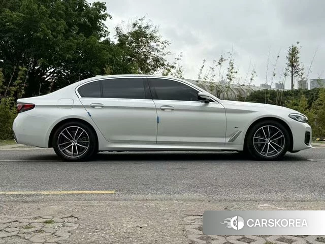 BMW 5 series PHEV id 4277253 из Китая 18