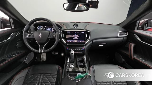 Maserati Ghibli id 4603900 из Кореи 29