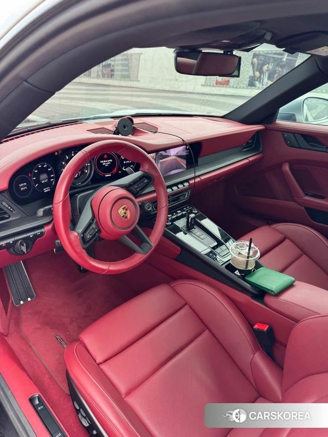 Porsche 911(992) id 4649781 из Кореи 8