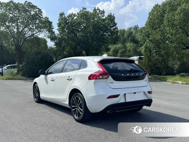Volvo V40 id 4242538 из Китая 15