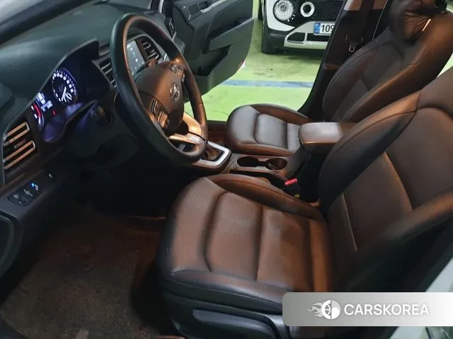 Hyundai The New Avante AD id 3525987 из Кореи 17