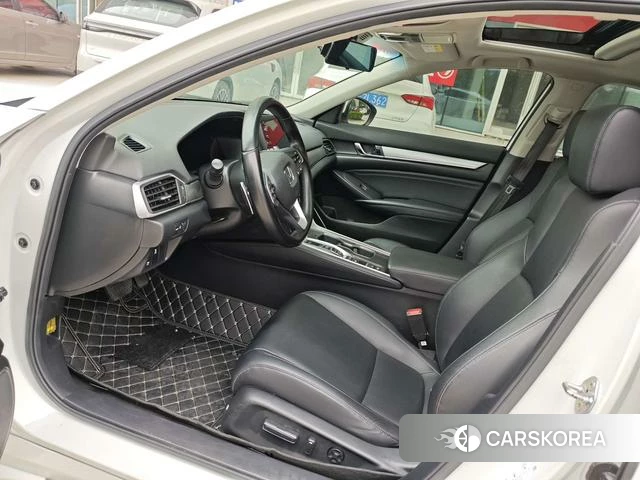 Honda Accord id 4298546 из Китая 7