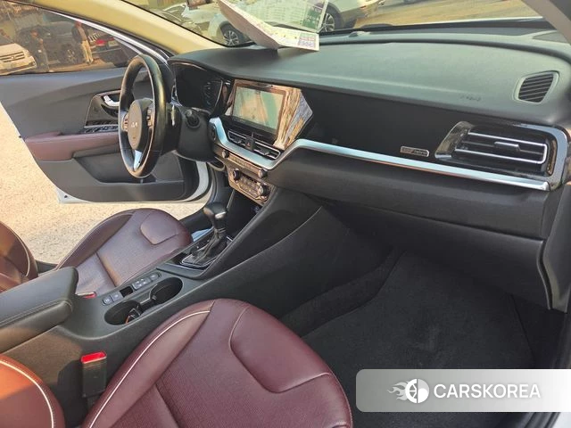 Kia The New Niro id 3800012 из Кореи 17