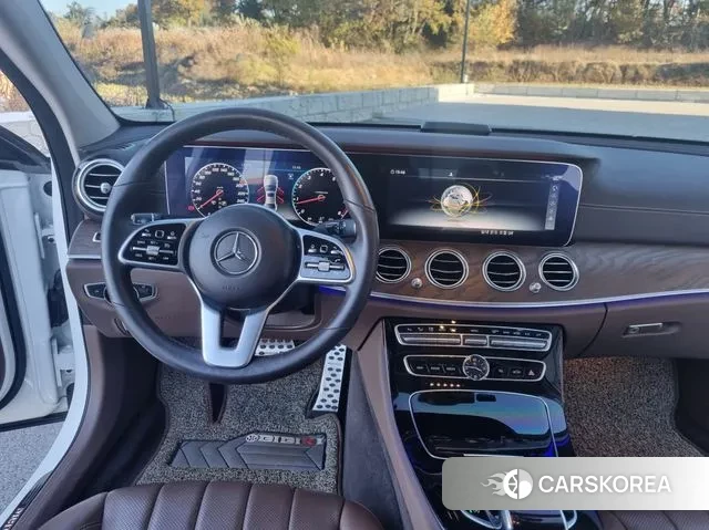 Mercedes-Benz E-Class W213 id 3573975 из Кореи 17
