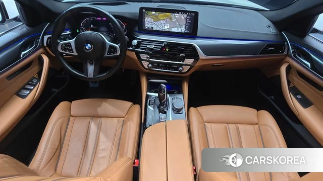 BMW 5 Series (G30) id 4592051 из Кореи 17