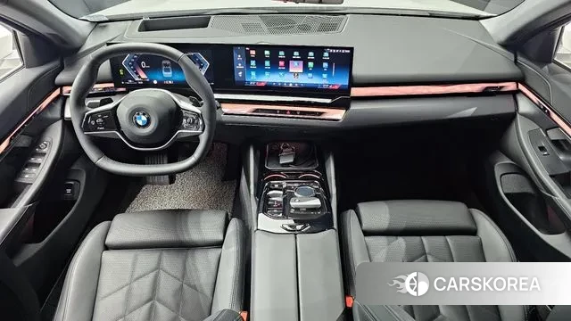 BMW 5 Series (G60) id 3610084 из Кореи 17