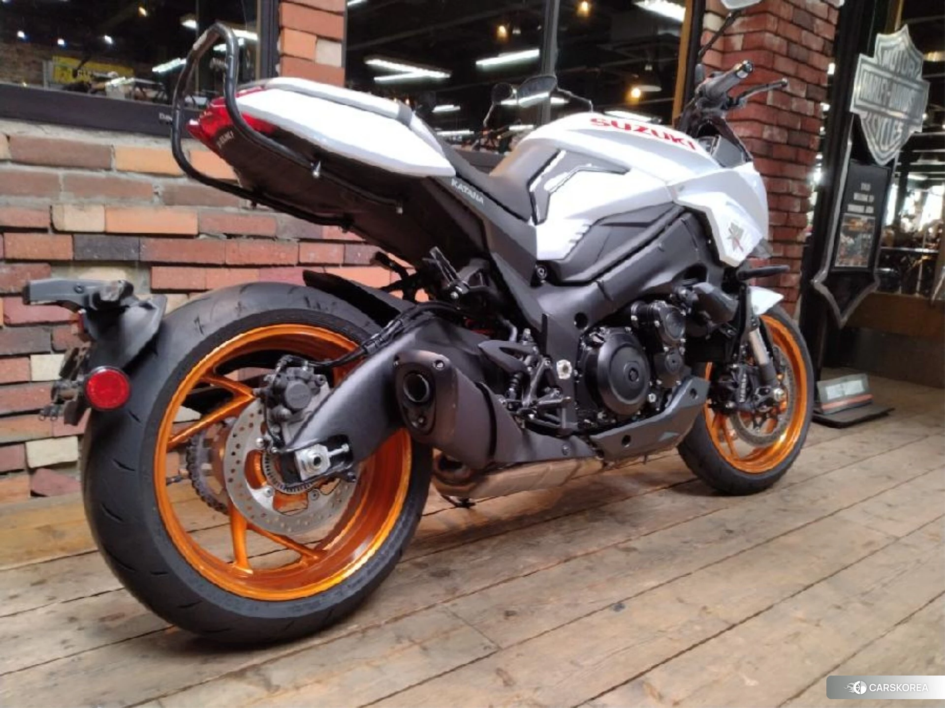 Suzuki GSX-S1000S Katana id 3947864 из Японии 7