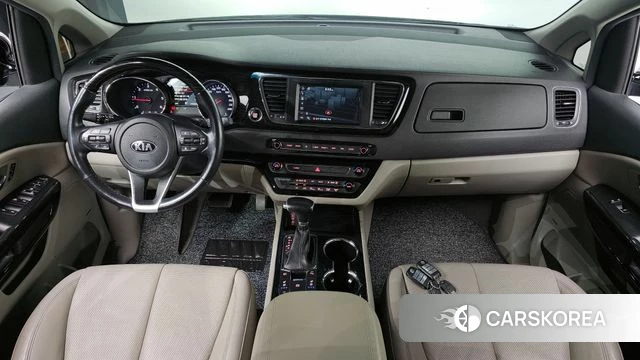 Kia The New Carnival id 4345472 из Кореи 27