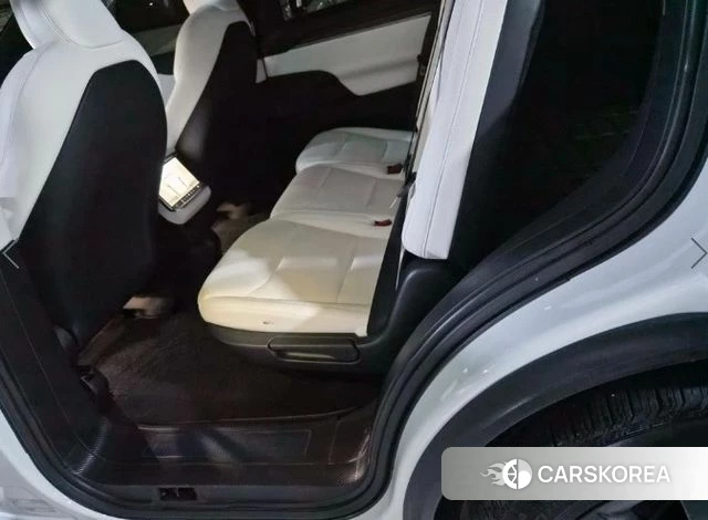 Tesla Model X id 4601298 из Кореи 17