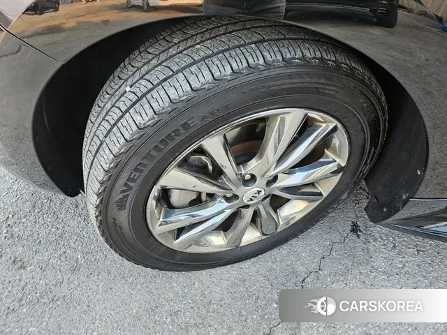 Kia The New Carnival id 3619515 из Кореи 17