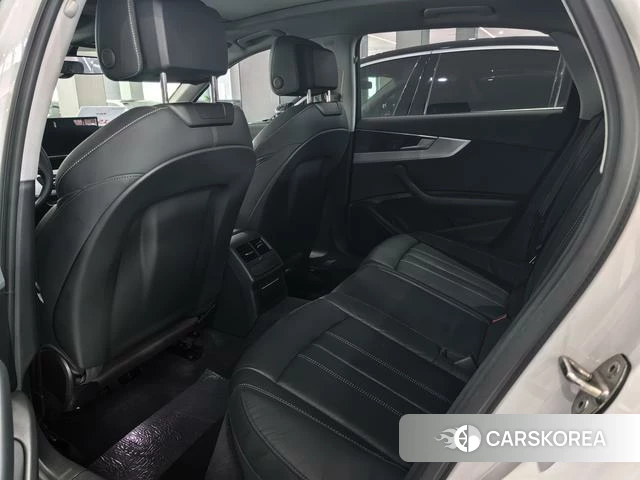 Audi A4L id 4336174 из Китая 8